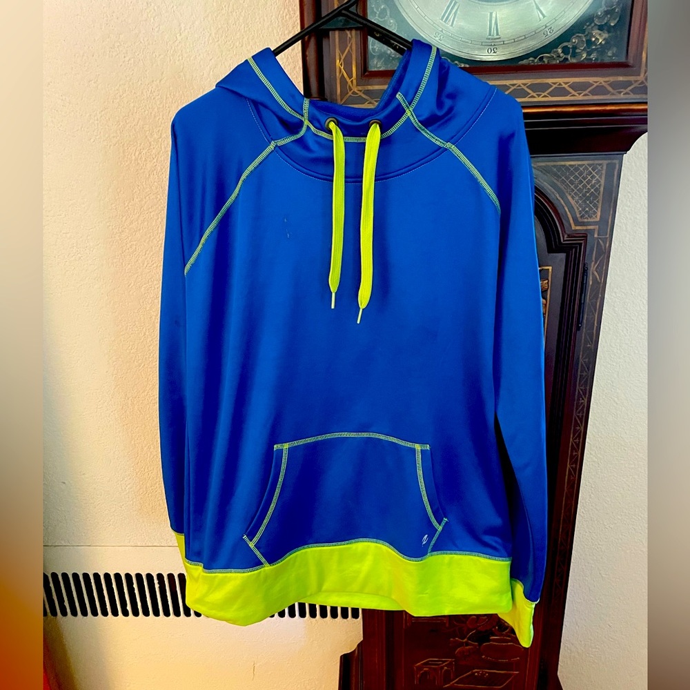 Energy Zone XL (16) Sweatshirt in Vibrant Colors